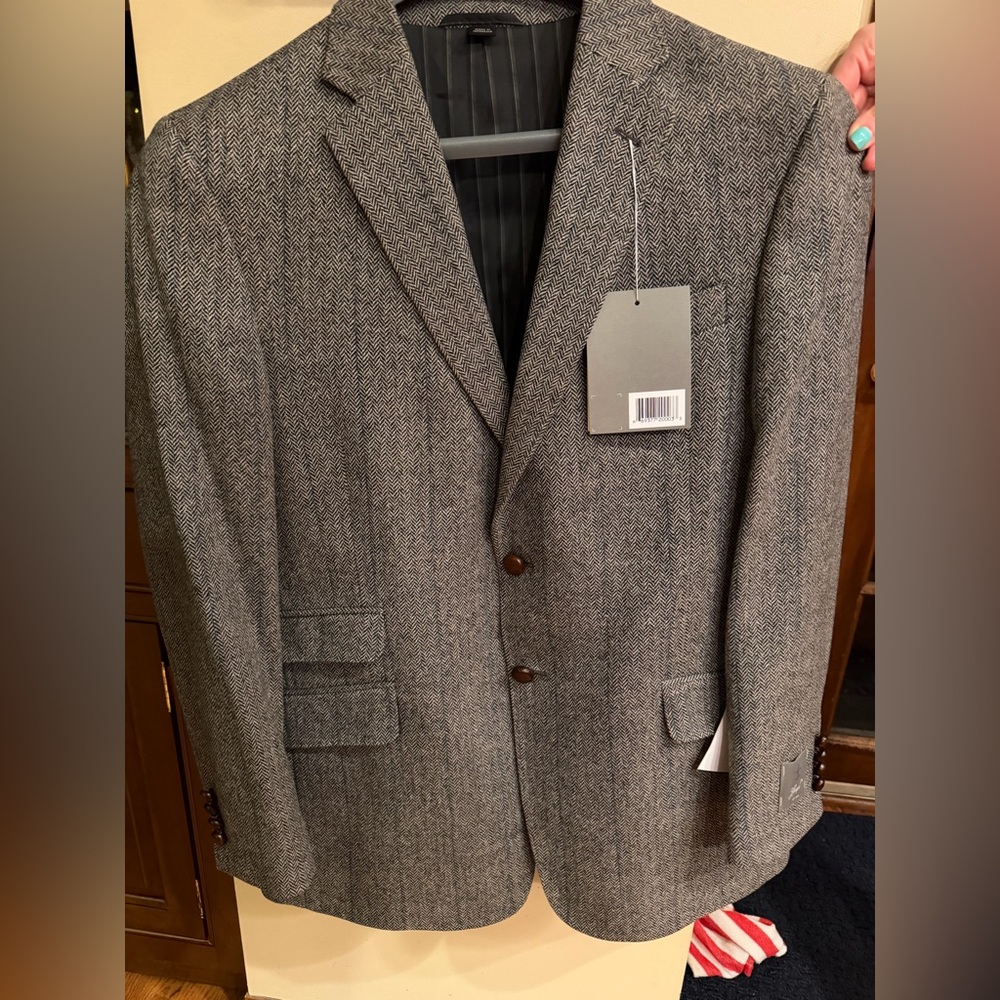 Haspel herringbone sportcoat